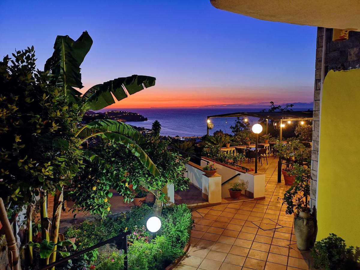 Hotel Ape Regina Casamicciola Terme Bagian luar foto