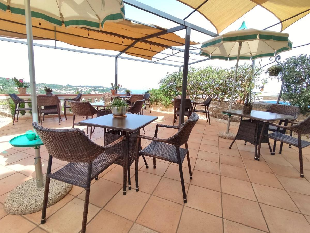 Hotel Ape Regina Casamicciola Terme Bagian luar foto
