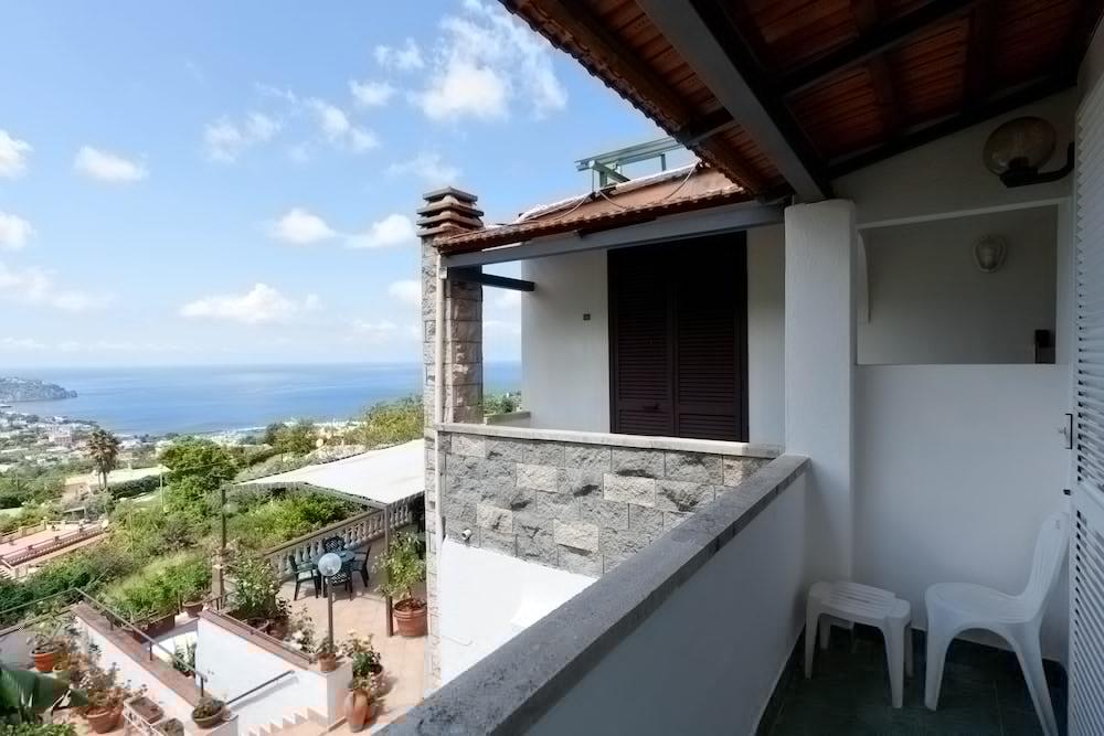 Hotel Ape Regina Casamicciola Terme Bagian luar foto