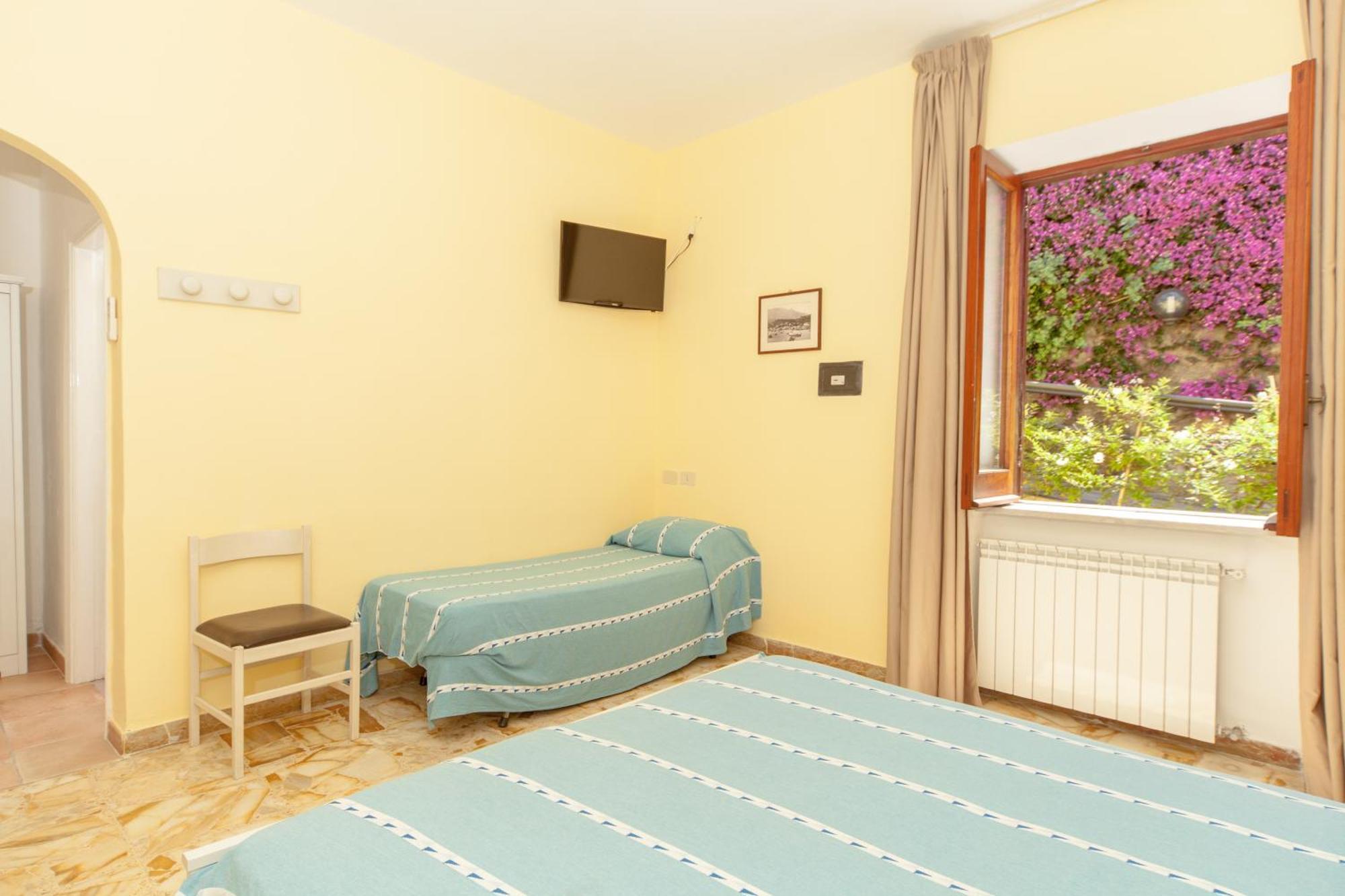 Hotel Ape Regina Casamicciola Terme Ruang foto