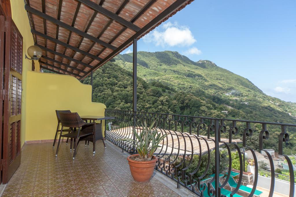 Hotel Ape Regina Casamicciola Terme Bagian luar foto